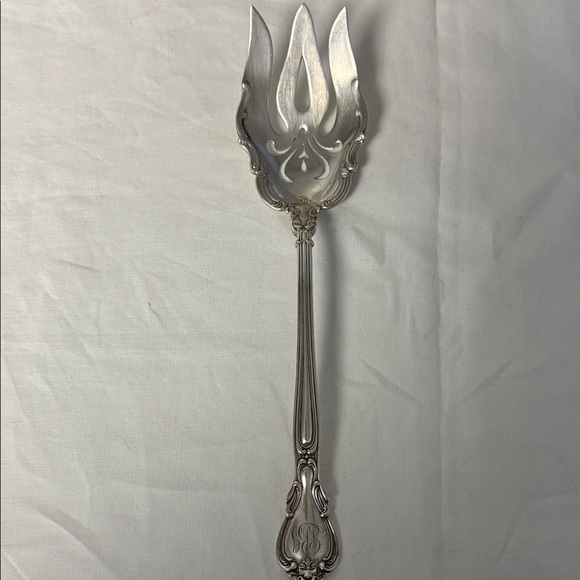 Vintage Silverplate Ornate Serving Fork 10.25" - Picture 1 of 7